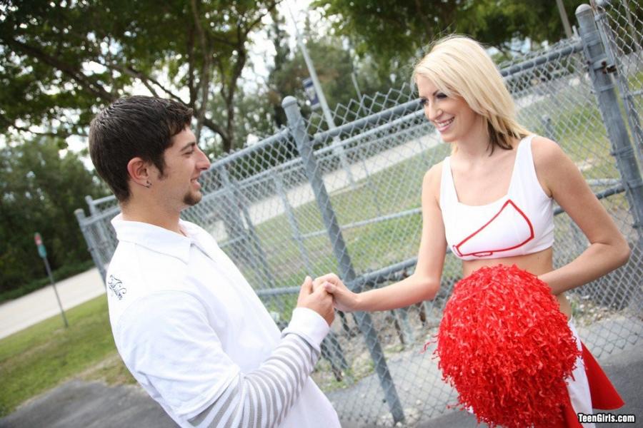 Blonce cheerleader gets fucked hard Images 232118