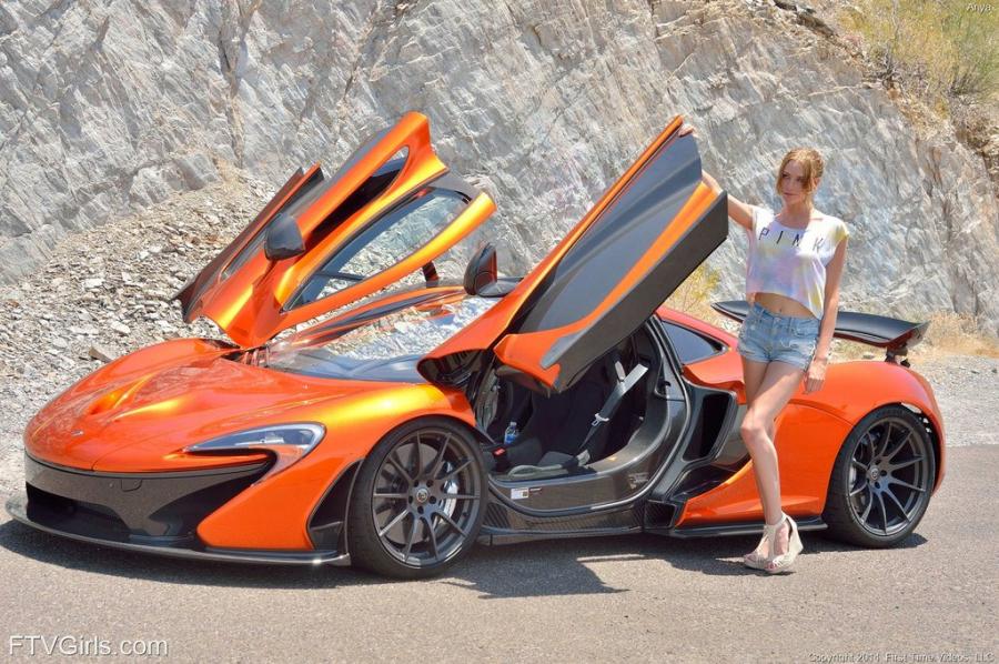 Anya Super girl with the super car Images 185937