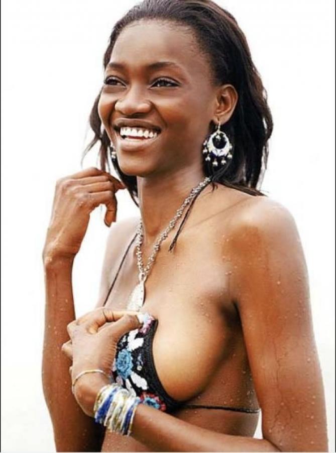 Oluchi Onweagba Ebony Chick With Perfect Natural Boobs Images 192237